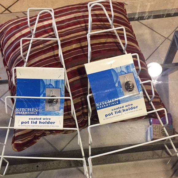 Kitchen Essential Other - (2)Kitchen Essential Pot lid holders NWT